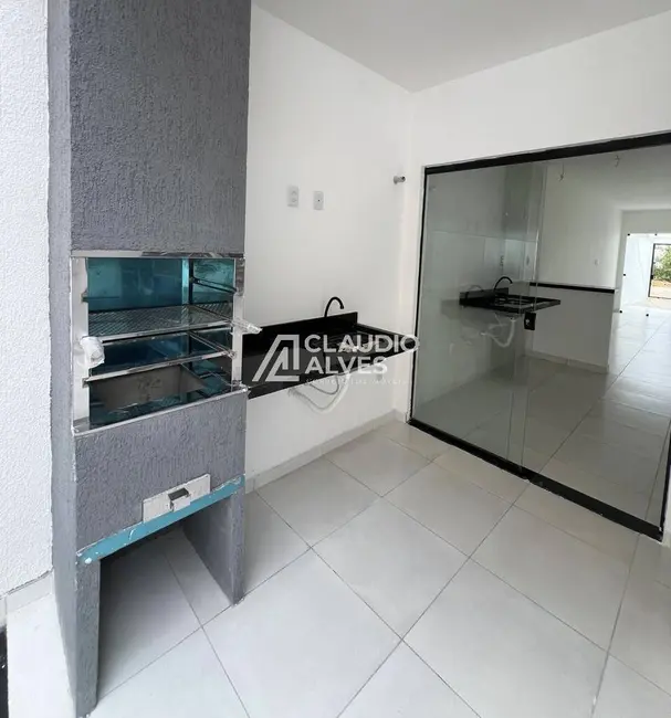 Foto 2 de Casa com 2 quartos à venda, 69m2 em Conceição, Feira De Santana - BA