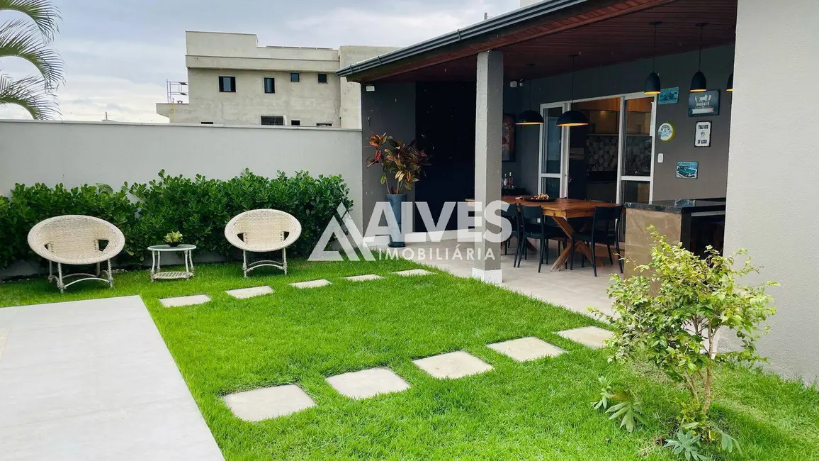 Foto 2 de Casa de Condomínio com 3 quartos à venda, 150m2 em Feira De Santana - BA