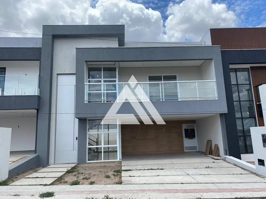 Foto 2 de Casa de Condomínio com 4 quartos à venda, 122m2 em Feira De Santana - BA