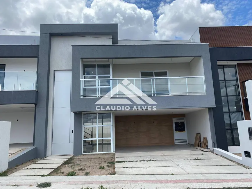 Casa de Condomínio com 4 quartos à venda, 122m2 em Feira De Santana - BA - imagem 2 Foto 2 de Casa de Condomínio com 4 quartos à venda, 122m2 em Feira De Santana - BA