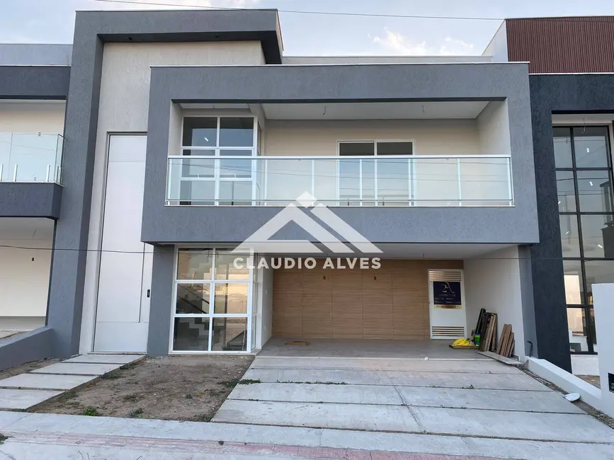 Casa de Condomínio com 4 quartos à venda, 122m2 em Feira De Santana - BA - imagem 1 Foto 1 de Casa de Condomínio com 4 quartos à venda, 122m2 em Feira De Santana - BA