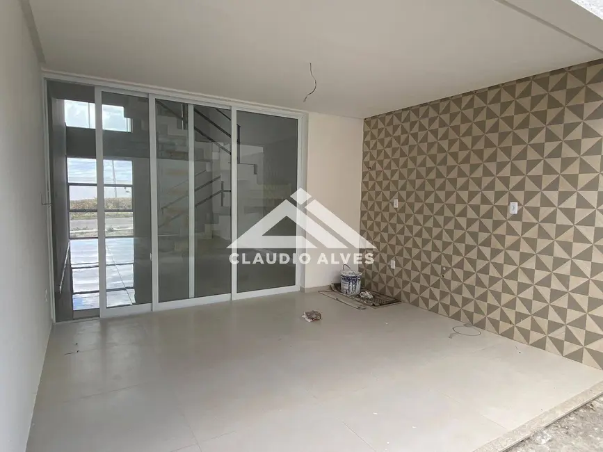 Casa de Condomínio com 4 quartos à venda, 122m2 em Feira De Santana - BA - imagem 4 Foto 4 de Casa de Condomínio com 4 quartos à venda, 122m2 em Feira De Santana - BA