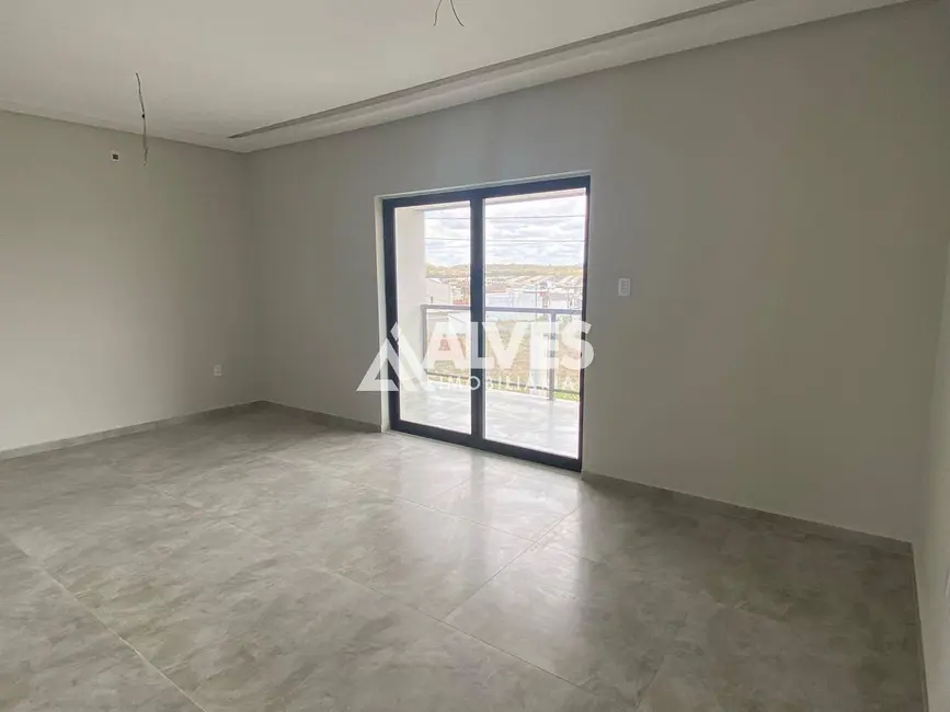 Foto 2 de Casa de Condomínio com 4 quartos à venda, 122m2 em Nova Esperança, Feira De Santana - BA