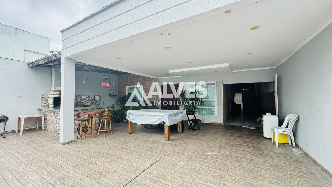 Foto 8 de Casa com 4 quartos à venda, 300m2 em Mangabeira, Feira De Santana - BA