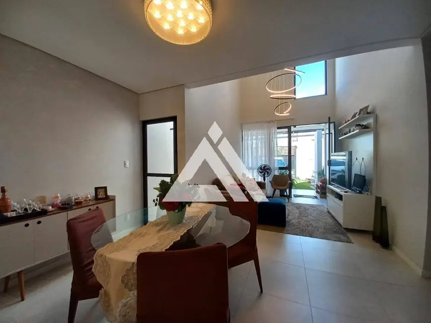 Foto 9 de Casa com 3 quartos à venda, 160m2 em Feira De Santana - BA