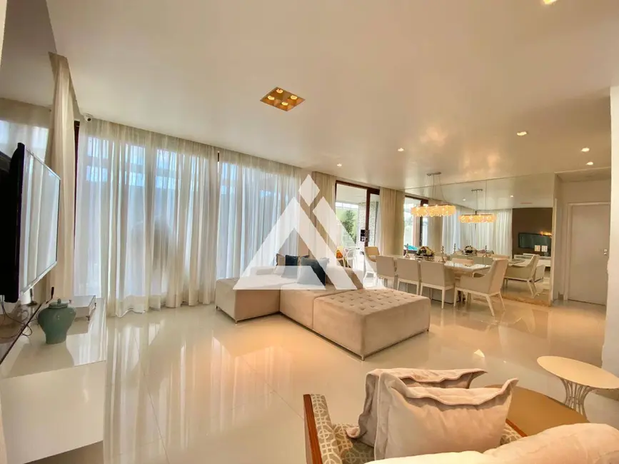 Foto 3 de Casa de Condomínio com 3 quartos à venda, 196m2 em Feira De Santana - BA