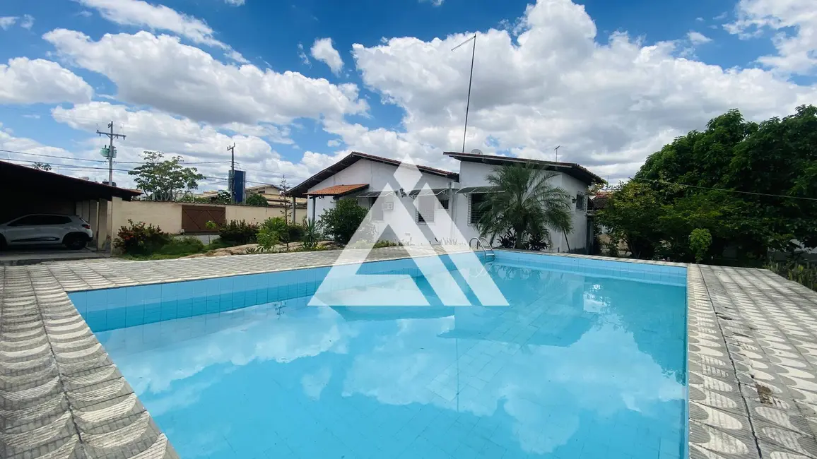 Foto 2 de Casa com 4 quartos à venda, 1320m2 em Feira De Santana - BA