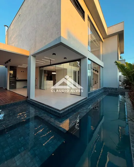 Foto 2 de Casa de Condomínio com 5 quartos à venda, 242m2 em Feira De Santana - BA