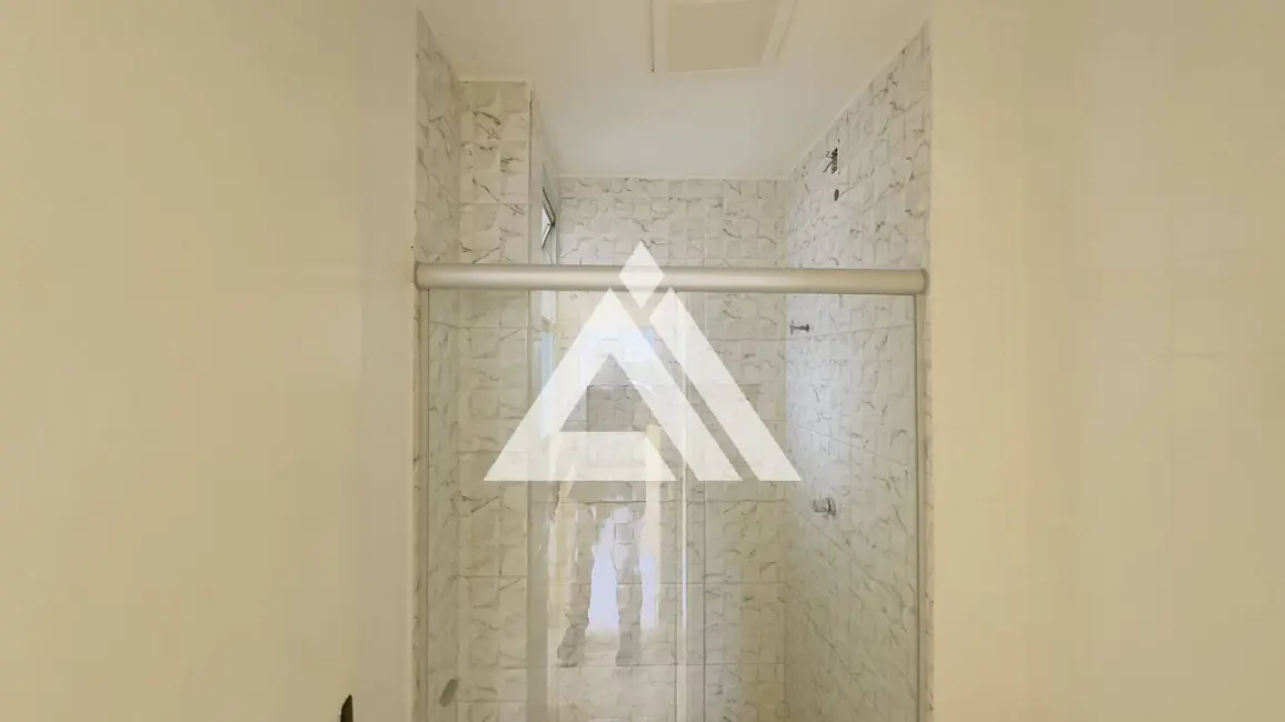 Foto 8 de Apartamento com 3 quartos à venda, 80m2 em Feira De Santana - BA