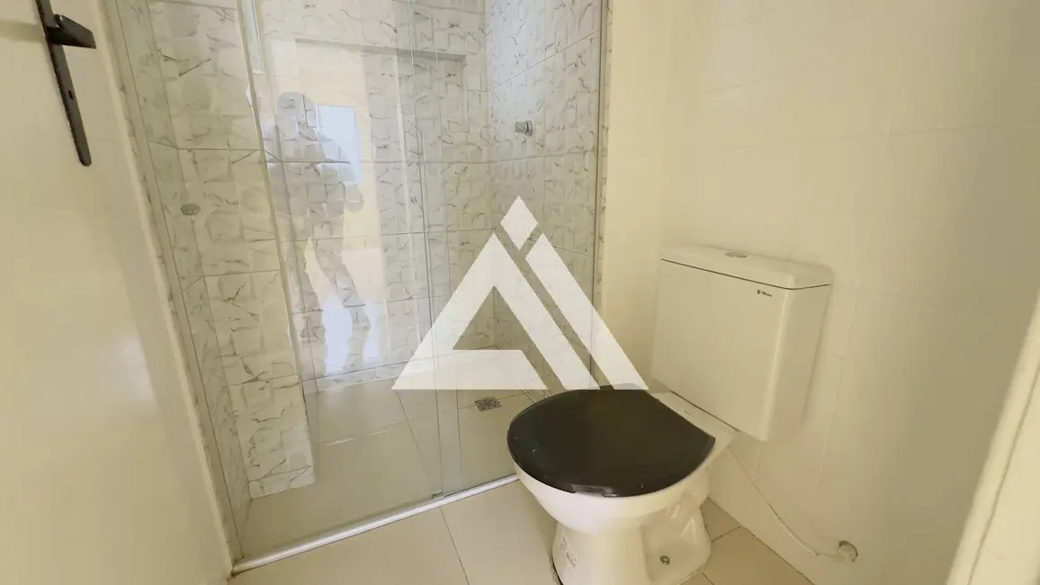 Foto 7 de Apartamento com 3 quartos à venda, 80m2 em Feira De Santana - BA