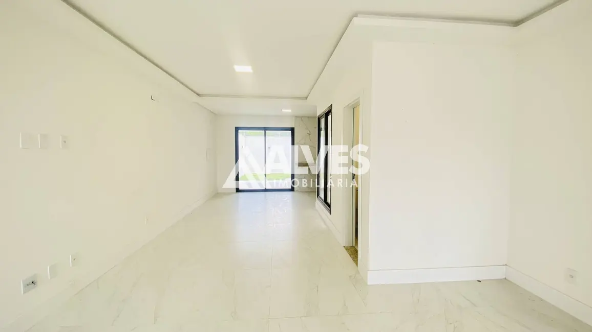 Foto 3 de Casa com 3 quartos à venda, 150m2 em Cidade Nova, Feira De Santana - BA