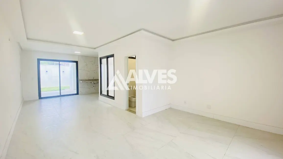 Foto 4 de Casa com 3 quartos à venda, 150m2 em Cidade Nova, Feira De Santana - BA