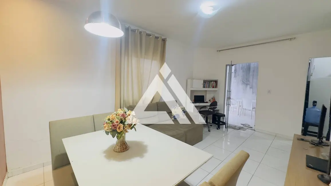 Casa com 2 quartos à venda, 140m2 em Feira De Santana - BA - imagem 5 Foto 5 de Casa com 2 quartos à venda, 140m2 em Feira De Santana - BA