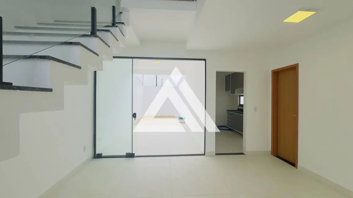 Foto 6 de Casa com 3 quartos à venda, 110m2 em Feira De Santana - BA