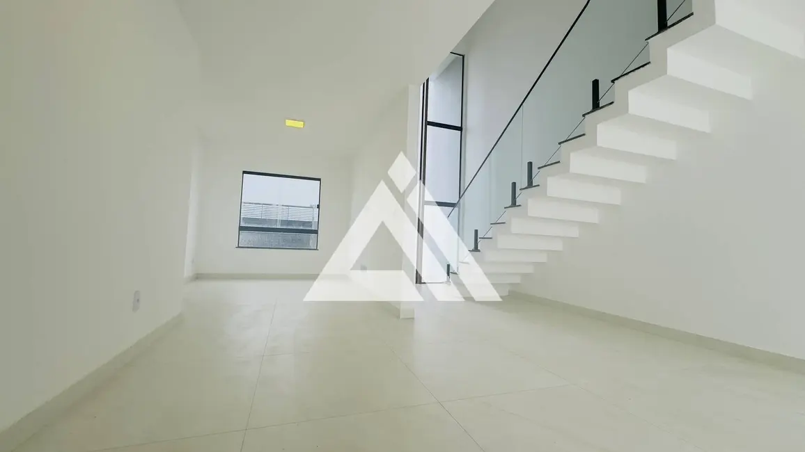Foto 4 de Casa com 3 quartos à venda, 110m2 em Feira De Santana - BA