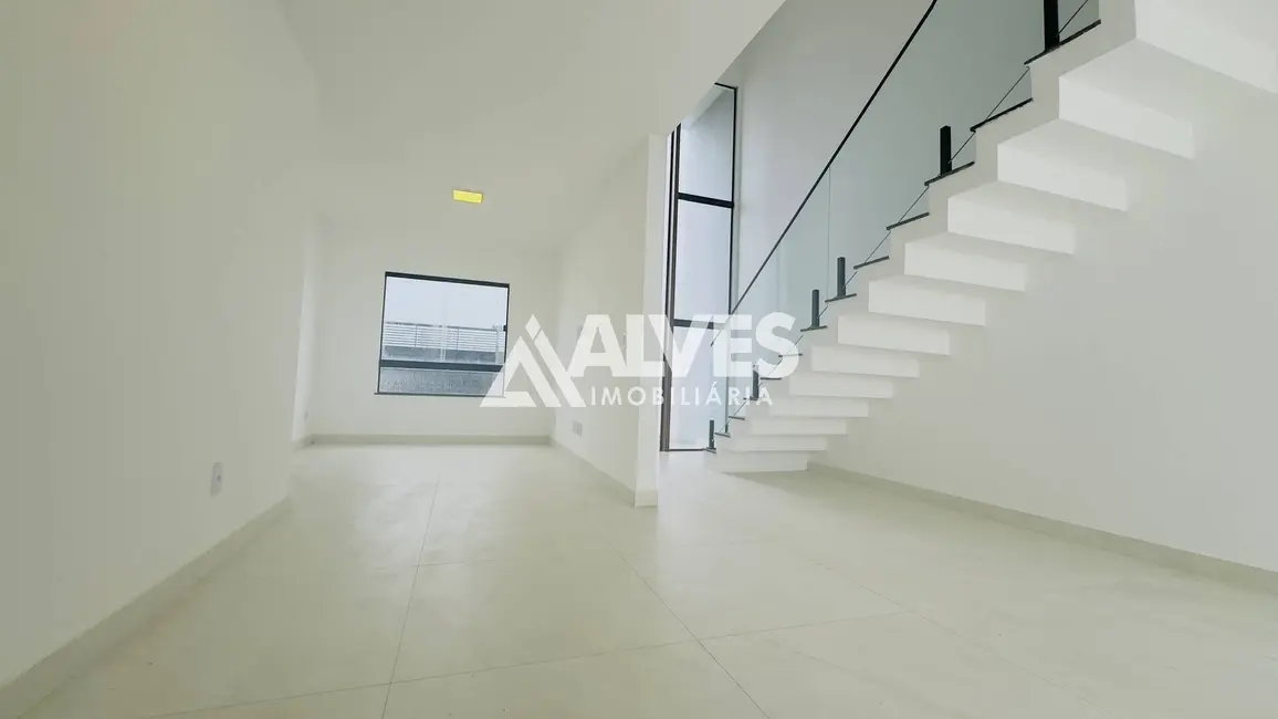 Foto 5 de Casa com 3 quartos à venda, 110m2 em Registro, Feira De Santana - BA