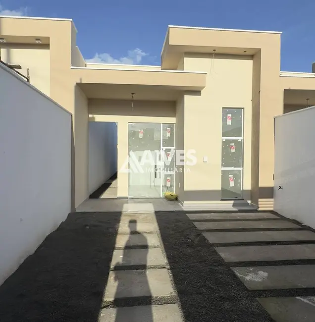 Foto 1 de Casa com 2 quartos à venda e para alugar, 68m2 em Papagaio, Feira De Santana - BA