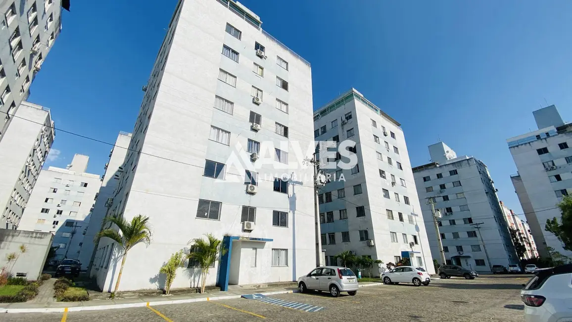 Foto 3 de Apartamento com 3 quartos para alugar, 60m2 em Mangabeira, Feira De Santana - BA
