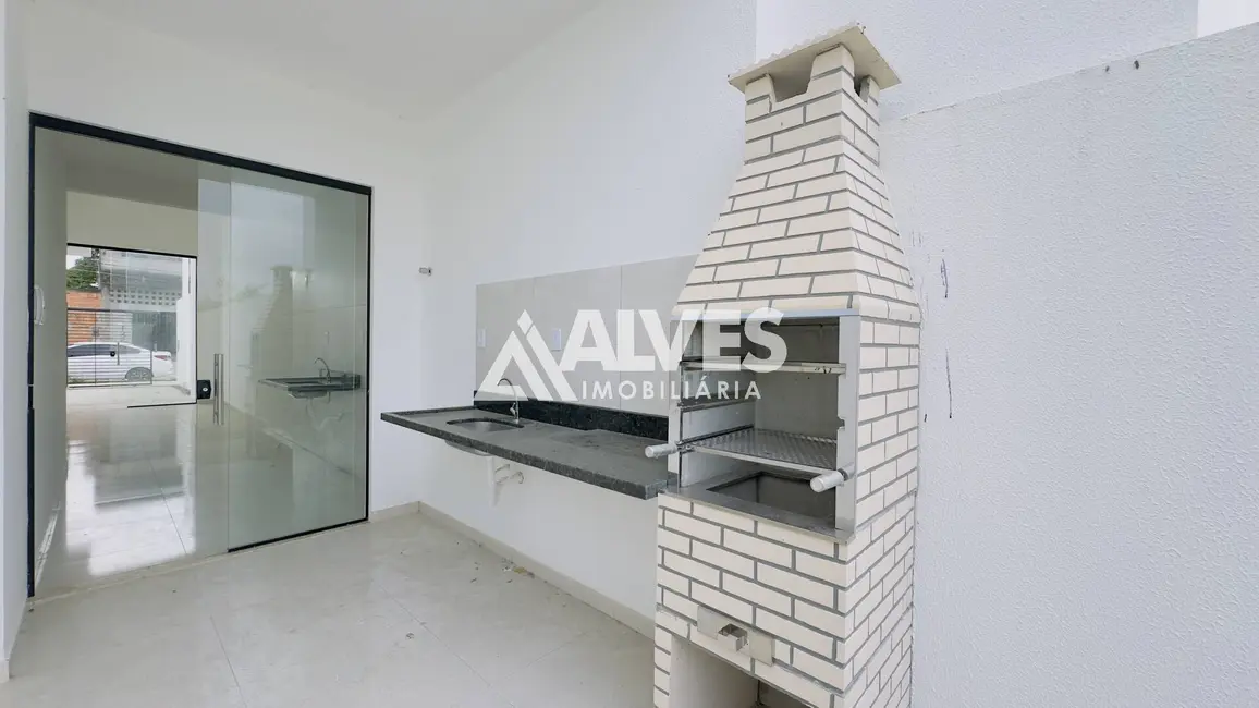 Foto 3 de Casa com 2 quartos à venda, 69m2 em Mangabeira, Feira De Santana - BA