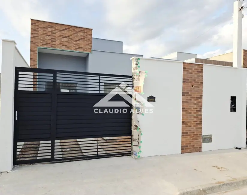 Foto 1 de Casa com 2 quartos à venda, 70m2 em Feira De Santana - BA
