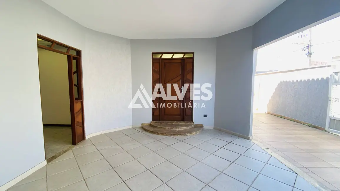 Foto 4 de Casa com 5 quartos à venda, 200m2 em Cidade Nova, Feira De Santana - BA