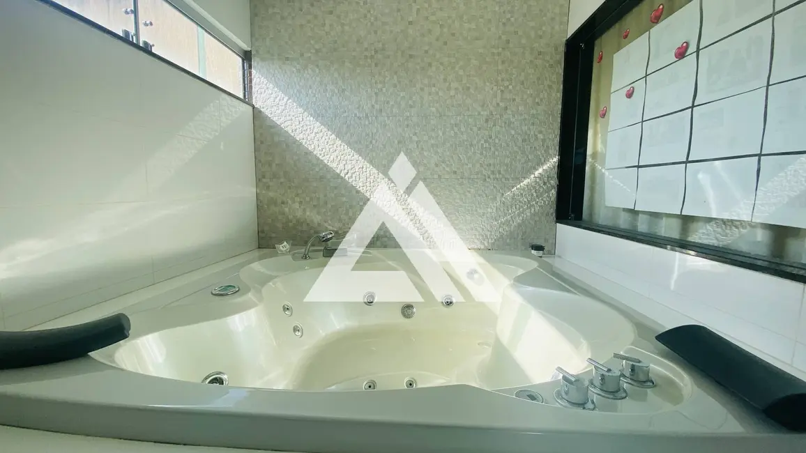 Foto 9 de Casa de Condomínio com 5 quartos à venda, 500m2 em Feira De Santana - BA