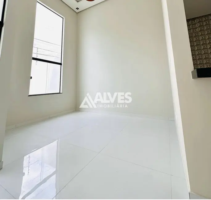 Foto 3 de Casa com 3 quartos à venda, 80m2 em Mangabeira, Feira De Santana - BA