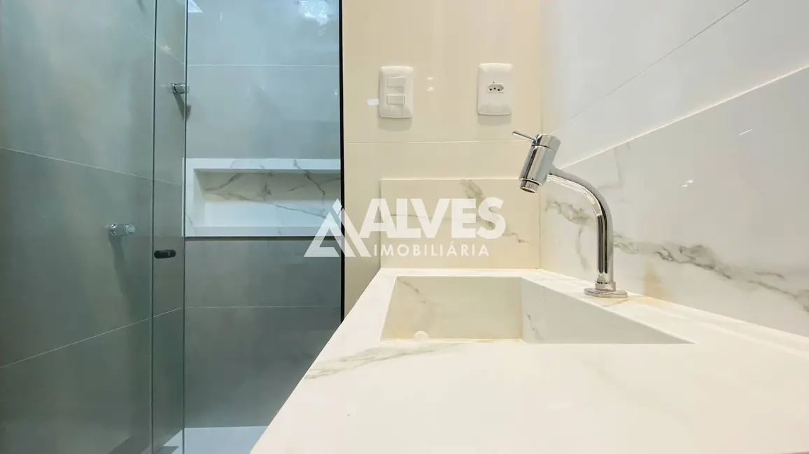 Casa com 4 quartos à venda, 150m2 em Feira De Santana - BA - imagem 9 Foto 9 de Casa com 4 quartos à venda, 150m2 em Feira De Santana - BA