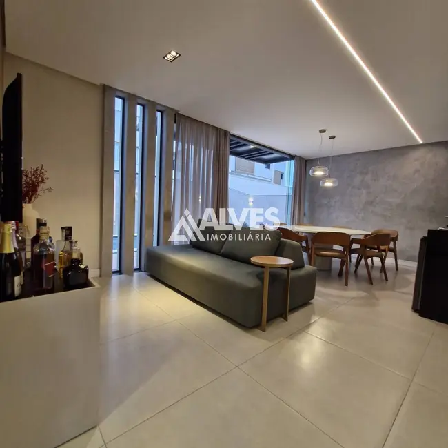 Foto 2 de Casa de Condomínio com 4 quartos à venda, 242m2 em Papagaio, Feira De Santana - BA