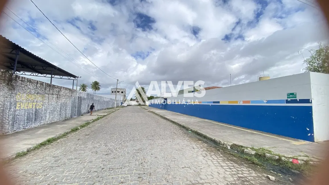 Foto 2 de Terreno / Lote à venda, 366m2 em Papagaio, Feira De Santana - BA