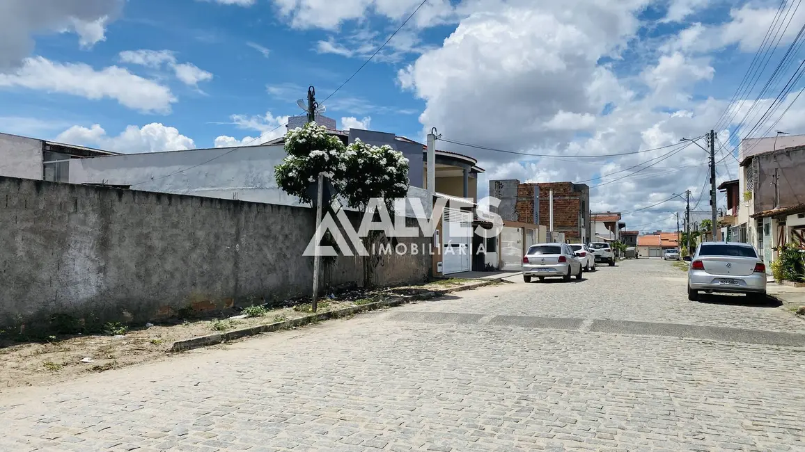 Foto 1 de Terreno / Lote à venda, 366m2 em Papagaio, Feira De Santana - BA