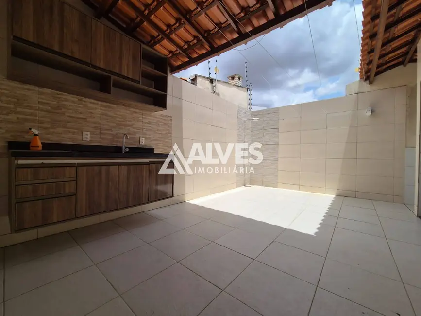 Casa com 2 quartos à venda, 81m2 em Mangabeira, Feira De Santana - BA - imagem 3 Foto 3 de Casa com 2 quartos à venda, 81m2 em Mangabeira, Feira De Santana - BA