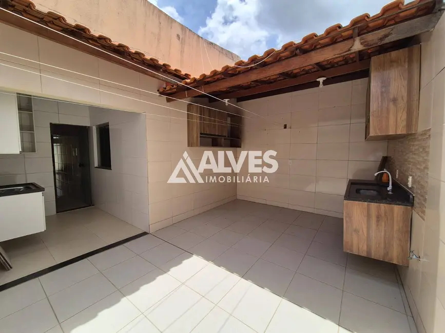 Foto 2 de Casa com 2 quartos à venda, 81m2 em Mangabeira, Feira De Santana - BA