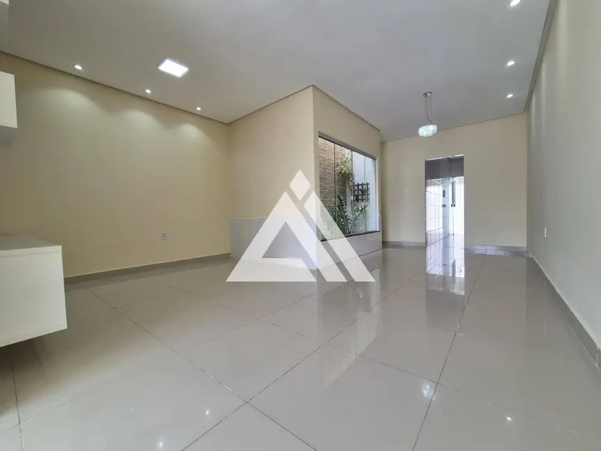 Foto 4 de Casa com 2 quartos à venda, 81m2 em Feira De Santana - BA
