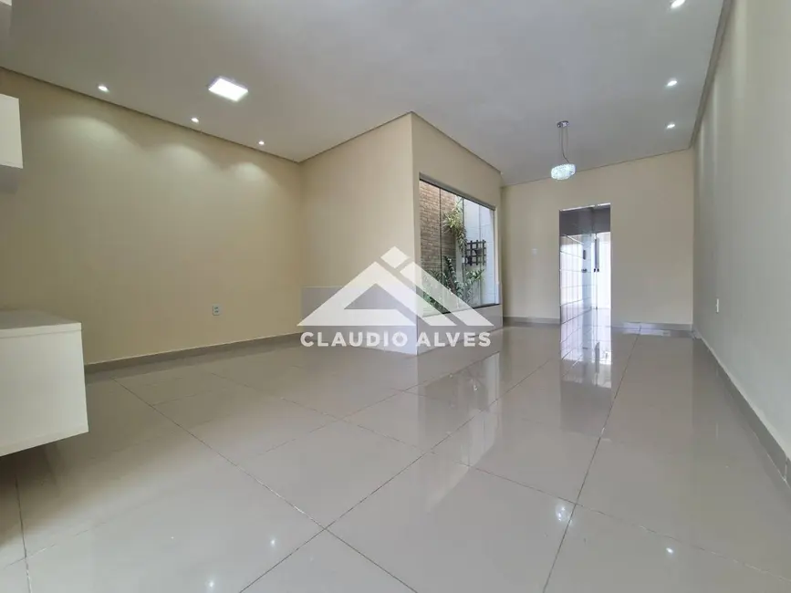 Foto 4 de Casa com 2 quartos à venda, 81m2 em Feira De Santana - BA