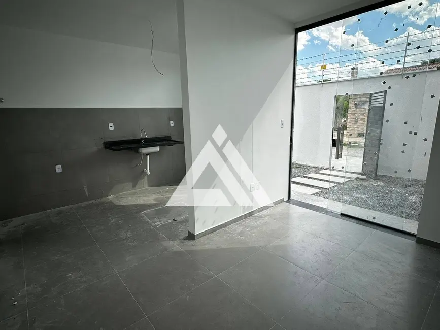 Casa com 2 quartos à venda, 126m2 em Feira De Santana - BA - imagem 3 Foto 3 de Casa com 2 quartos à venda, 126m2 em Feira De Santana - BA