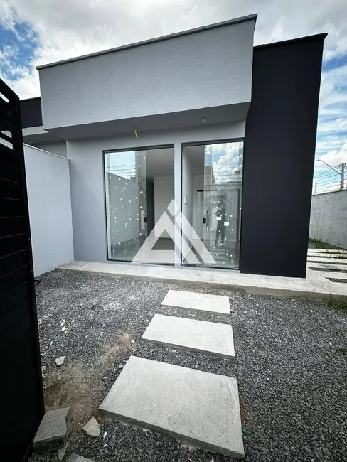 Casa com 2 quartos à venda, 126m2 em Feira De Santana - BA - imagem 2 Foto 2 de Casa com 2 quartos à venda, 126m2 em Feira De Santana - BA