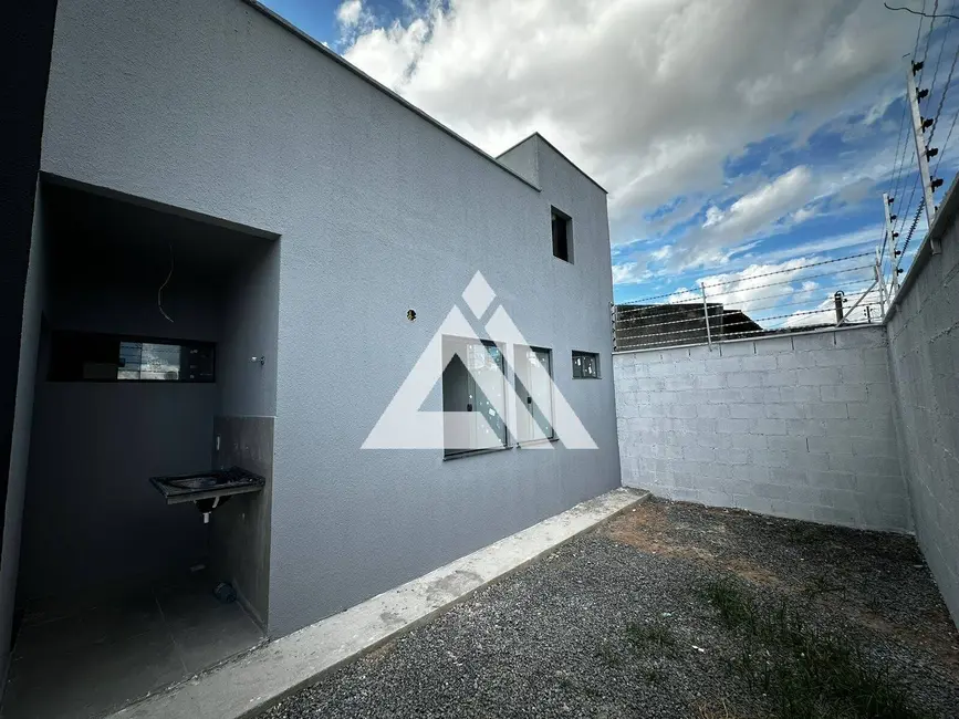Casa com 2 quartos à venda, 126m2 em Feira De Santana - BA - imagem 8 Foto 8 de Casa com 2 quartos à venda, 126m2 em Feira De Santana - BA