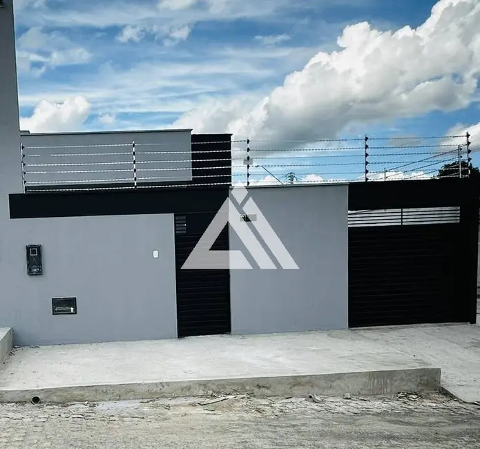Casa com 2 quartos à venda, 126m2 em Feira De Santana - BA - imagem 1 Foto 1 de Casa com 2 quartos à venda, 126m2 em Feira De Santana - BA