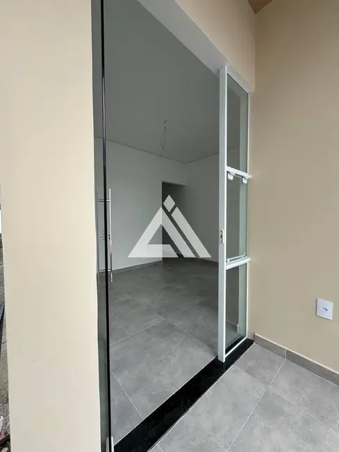 Casa com 2 quartos à venda, 68m2 em Feira De Santana - BA - imagem 3 Foto 3 de Casa com 2 quartos à venda, 68m2 em Feira De Santana - BA