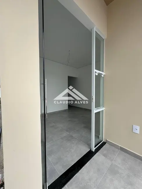 Foto 3 de Casa com 2 quartos à venda, 68m2 em Feira De Santana - BA