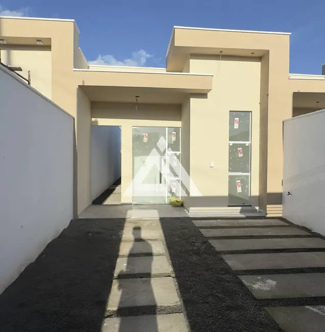 Casa com 2 quartos à venda, 68m2 em Feira De Santana - BA - imagem 1 Foto 1 de Casa com 2 quartos à venda, 68m2 em Feira De Santana - BA
