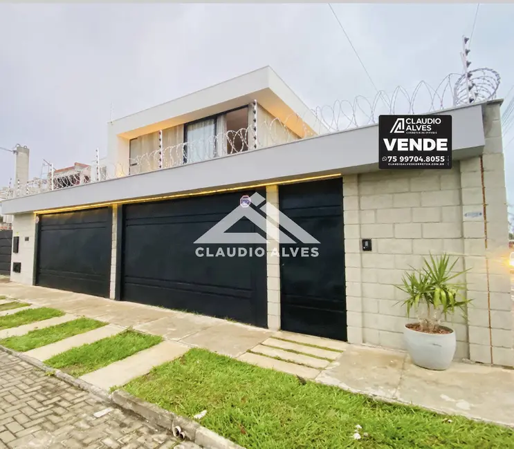 Foto 1 de Casa com 3 quartos à venda, 300m2 em Feira De Santana - BA