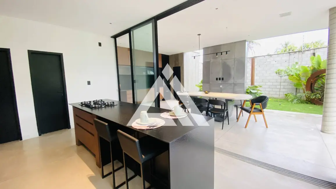 Foto 9 de Casa com 3 quartos à venda, 300m2 em Feira De Santana - BA
