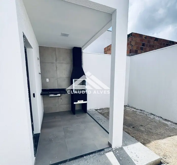 Foto 3 de Casa com 2 quartos à venda, 64m2 em Feira De Santana - BA