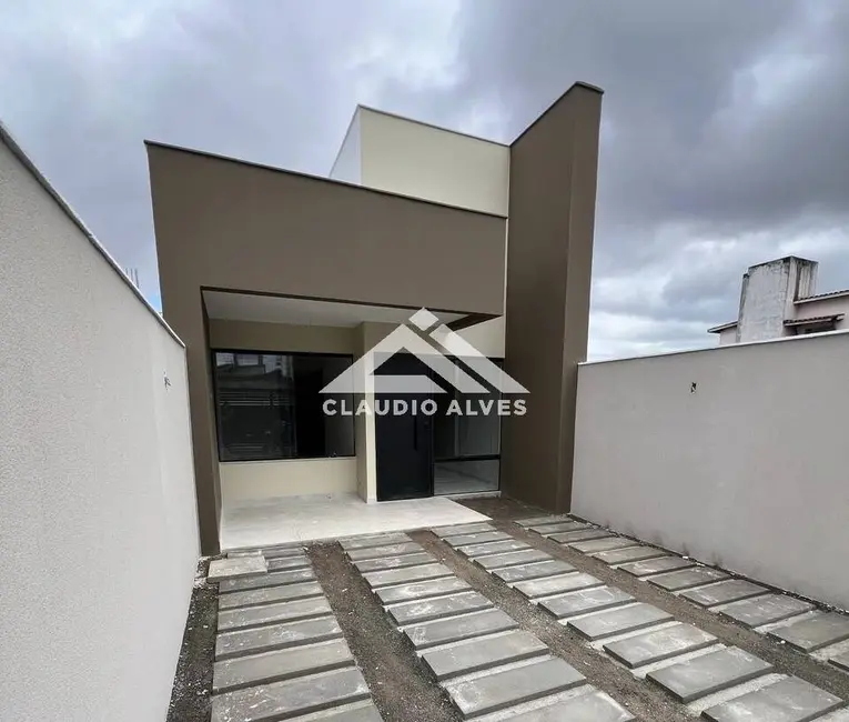 Casa com 3 quartos à venda, 86m2 em Feira De Santana - BA - imagem 1 Foto 1 de Casa com 3 quartos à venda, 86m2 em Feira De Santana - BA
