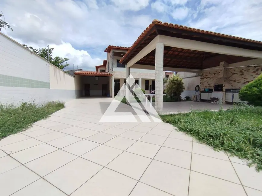 Casa com 5 quartos à venda, 420m2 em Feira De Santana - BA - imagem 5 Foto 5 de Casa com 5 quartos à venda, 420m2 em Feira De Santana - BA