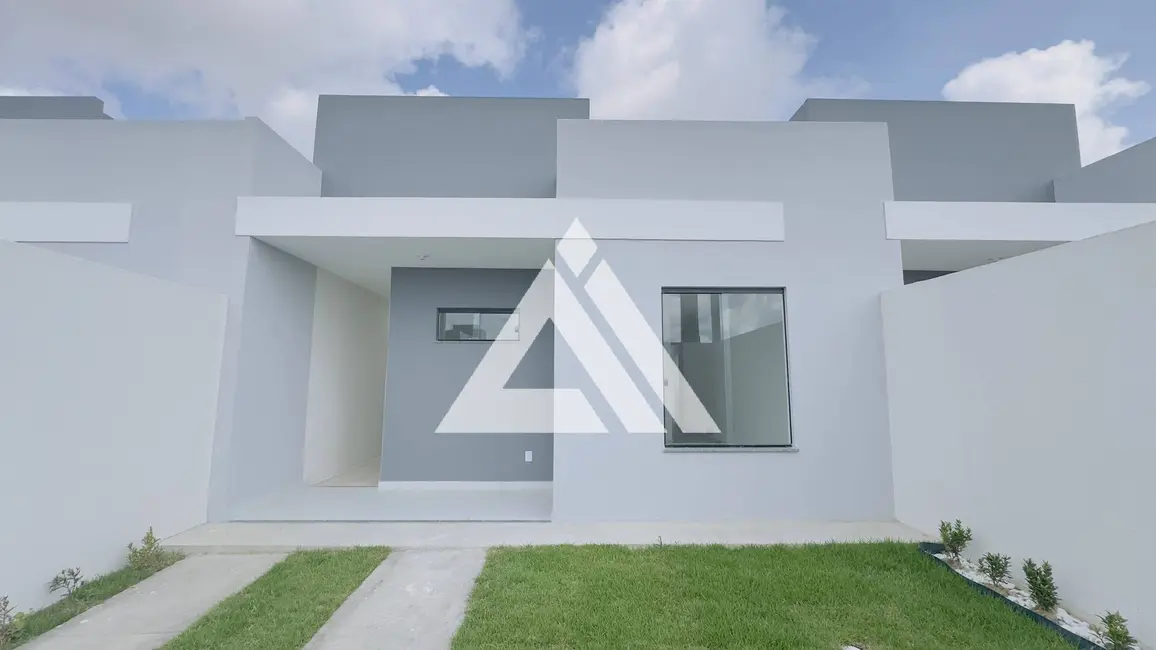 Foto 2 de Casa com 2 quartos à venda, 69m2 em Feira De Santana - BA