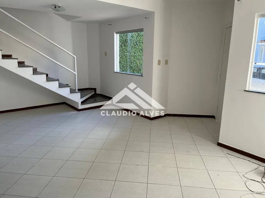 Casa de Condomínio com 3 quartos à venda, 100m2 em Feira De Santana - BA - imagem 3 Foto 3 de Casa de Condomínio com 3 quartos à venda, 100m2 em Feira De Santana - BA