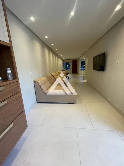Foto 3 de Casa de Condomínio com 3 quartos à venda, 180m2 em Feira De Santana - BA